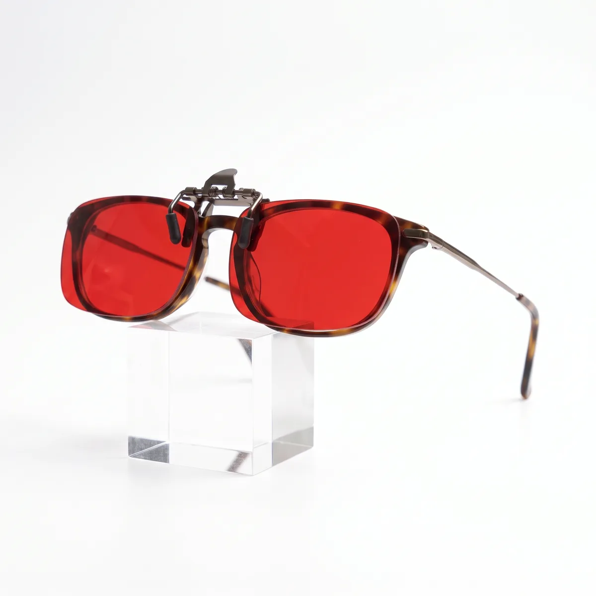 Clip-on NOCTE